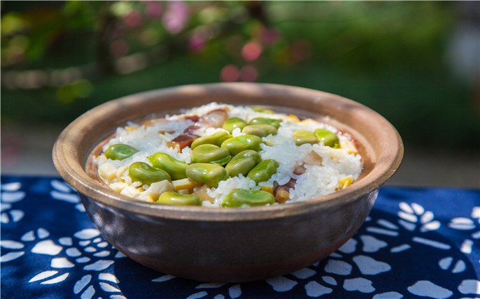 1524624336971503.jpg 江南水鄉(xiāng)狂歡節(jié)-第十八屆中國烏鎮(zhèn)烏村香市 (35)清明小吃.jpg