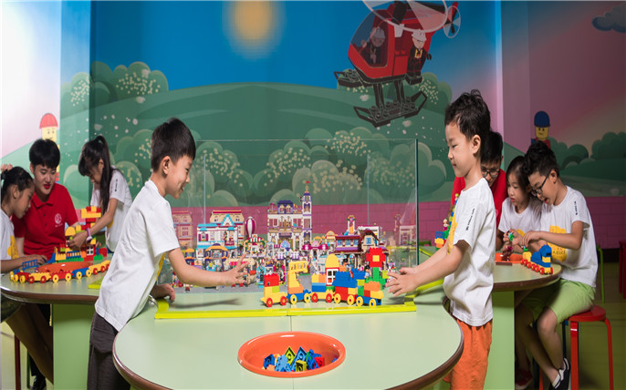 1524632102757113.jpg 童玩館樂(lè)高搭建1.jpg