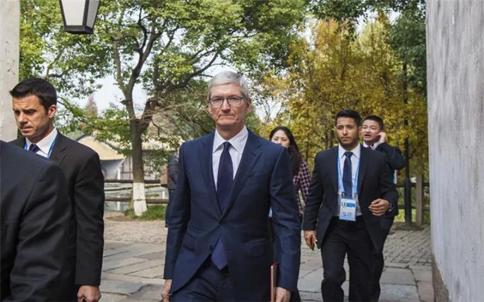 1527733197435514.jpg 2蘋果首席執(zhí)行官 蒂姆·庫克.jpg