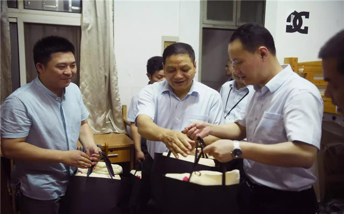 1527741659169228.jpg 1.jpg