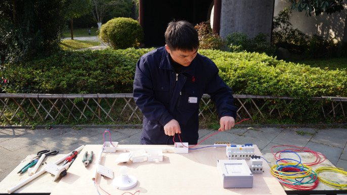 1527752730398624.jpg 1.jpg