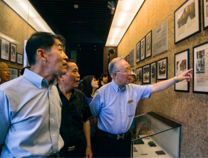 1527762844171194.png 2.png