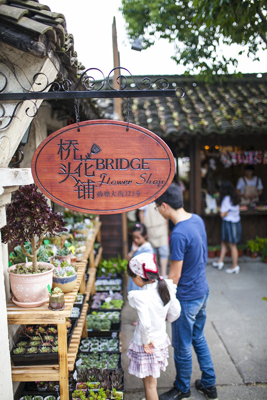 1528276227828678.jpg 2.jpg