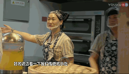 1542847228516029.gif 11.gif