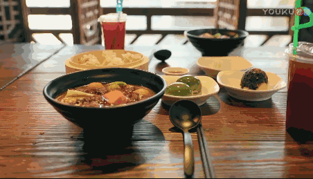 1542847244486888.gif 12.gif