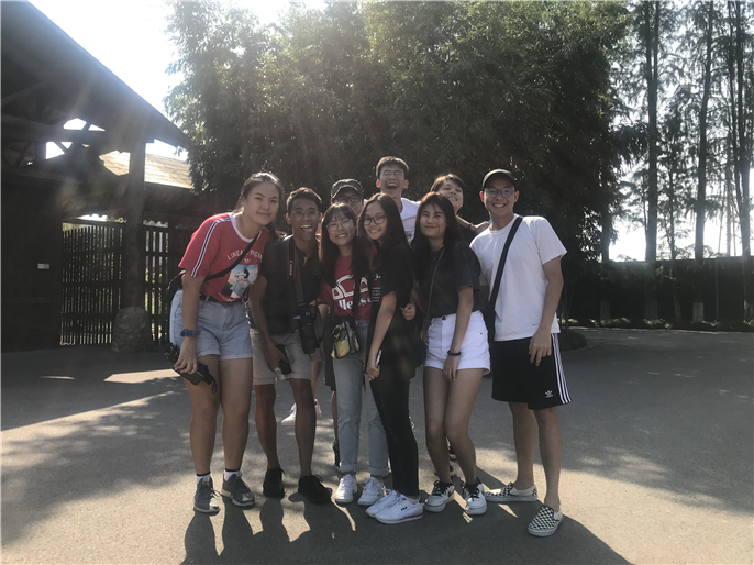 1568592856400219.jpg 合影.jpg