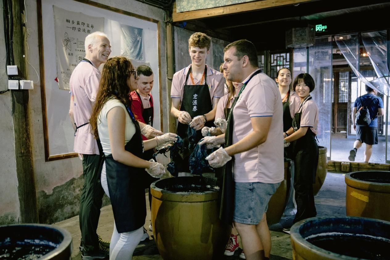 1754044565559308.jpg g8a.jpg